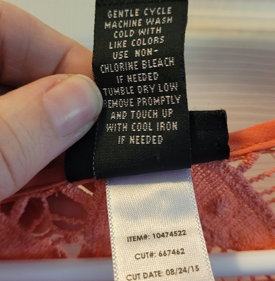 Torrid Coral Lace Detail Women's Top - Picture 4 of 8